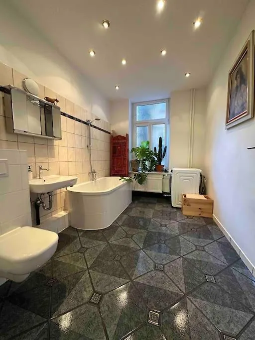 Berliner Altbaubauwohnung In Mitte Berlin