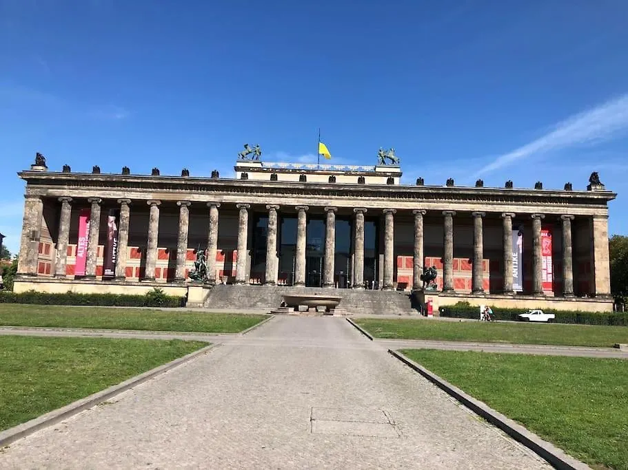 Apartamento Berliner Altbaubauwohnung In Mitte