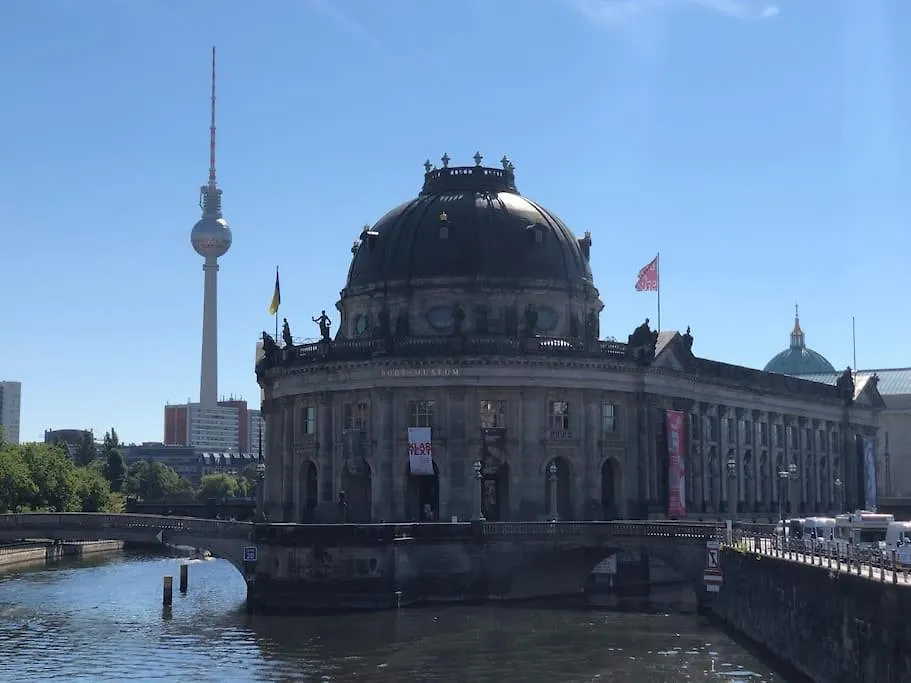Apartamento Berliner Altbaubauwohnung In Mitte